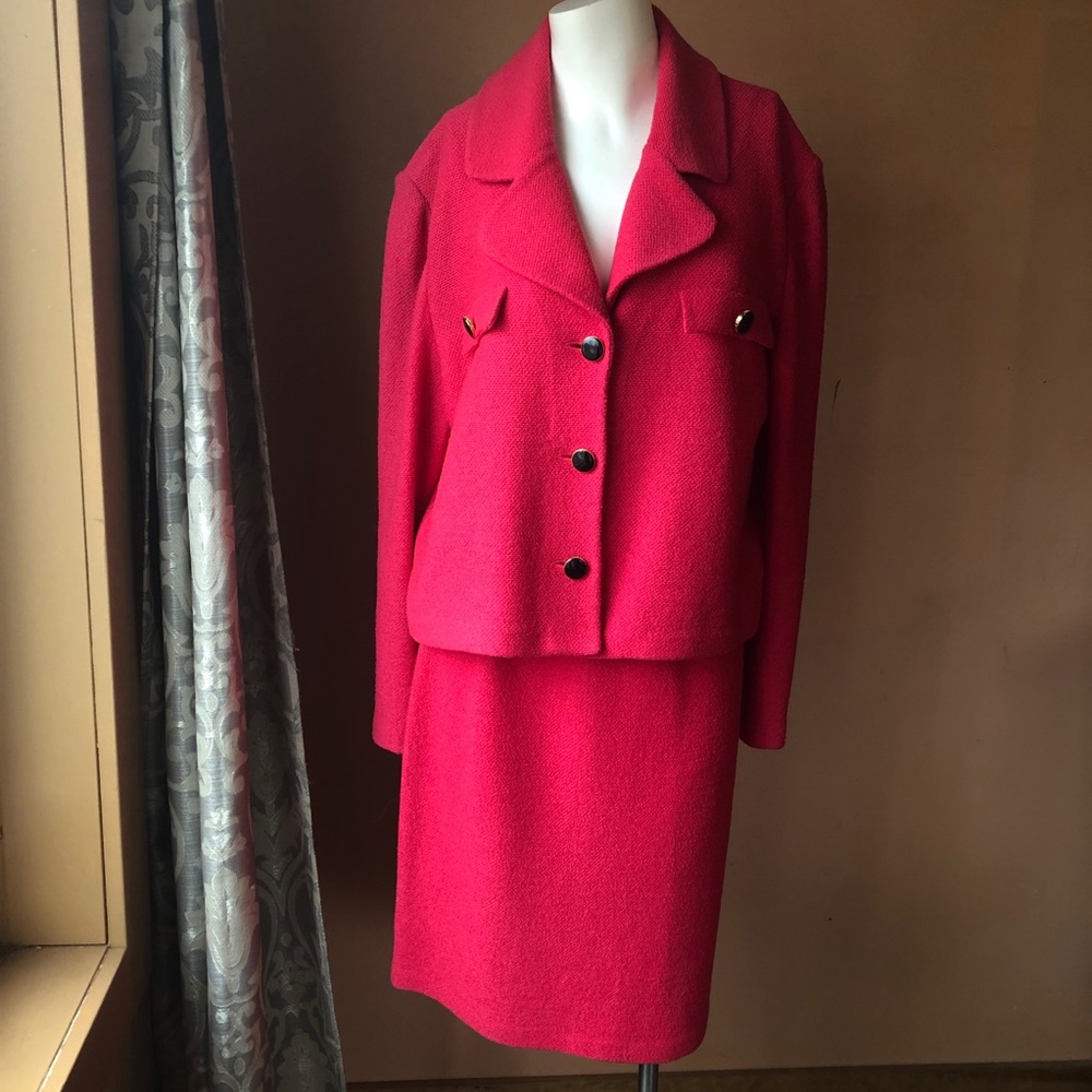 St. John Collection Pink Knee-Length Pencil Skirt